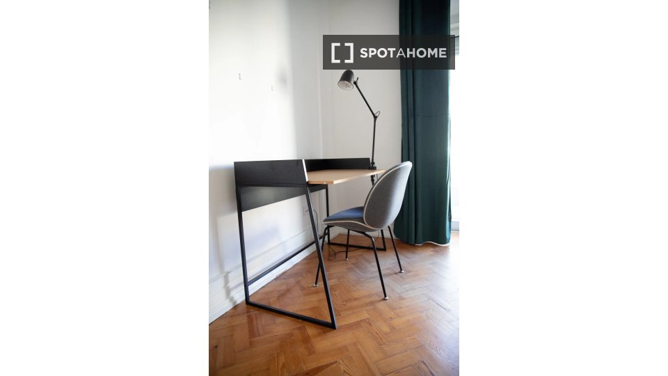 Double room Lisbon, 9 beds — photo 11