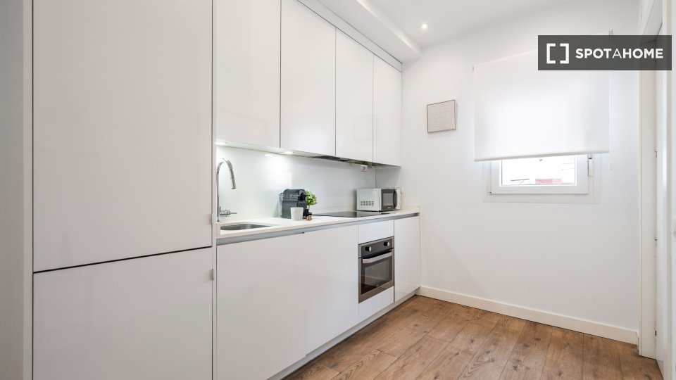 Apartment Madrid, 2 beds, 50m² — photo 5