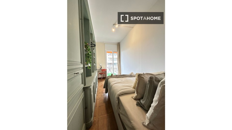Double room Barcelona, 9 beds — photo 5