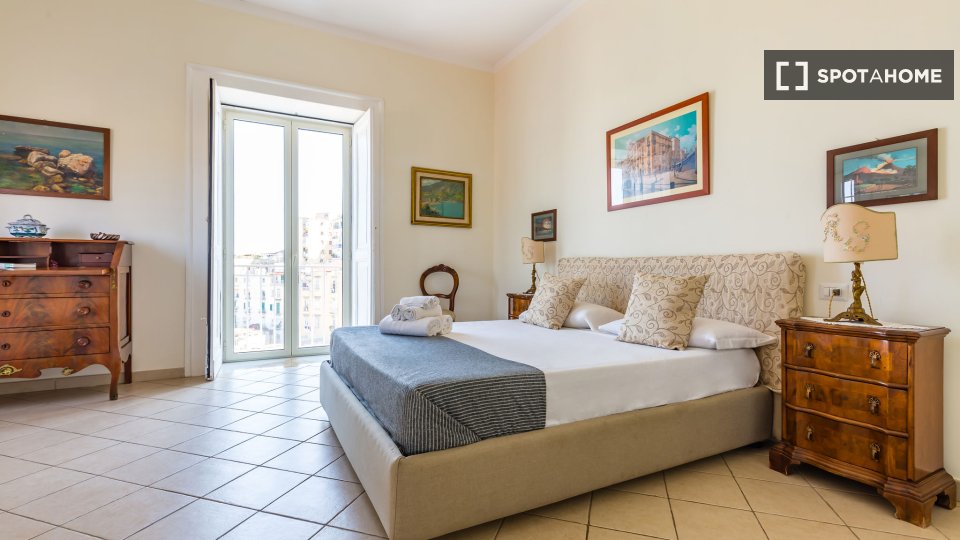Apartment Naples, 1 bed, 45m² — photo 2