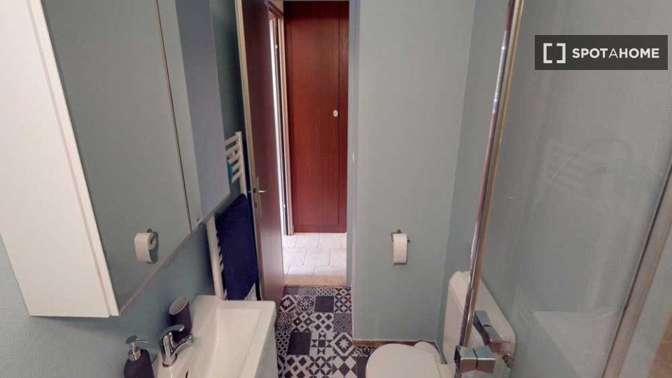 Double room Paris, 5 beds, 100m² — photo 6