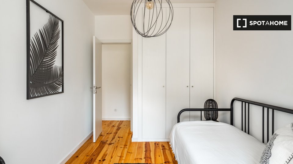 Apartment Lisbon, 2 beds — photo 13
