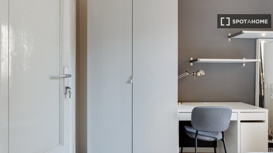 Double room Milan, 14 beds, 369m² — photo 4