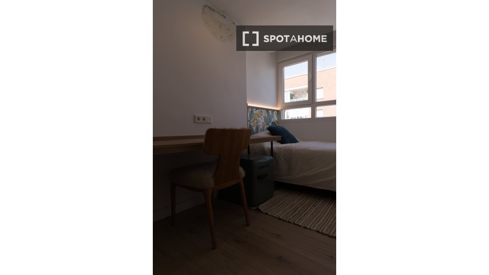 Double room Madrid, 6 beds — photo 17