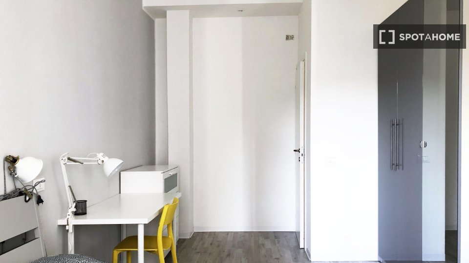 Posto letto in camera condivisa in affitto a Milano - à Milan