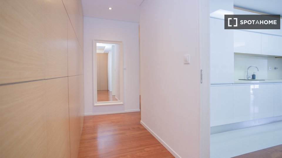 Apartment Porto, 2 beds, 110m² — photo 8