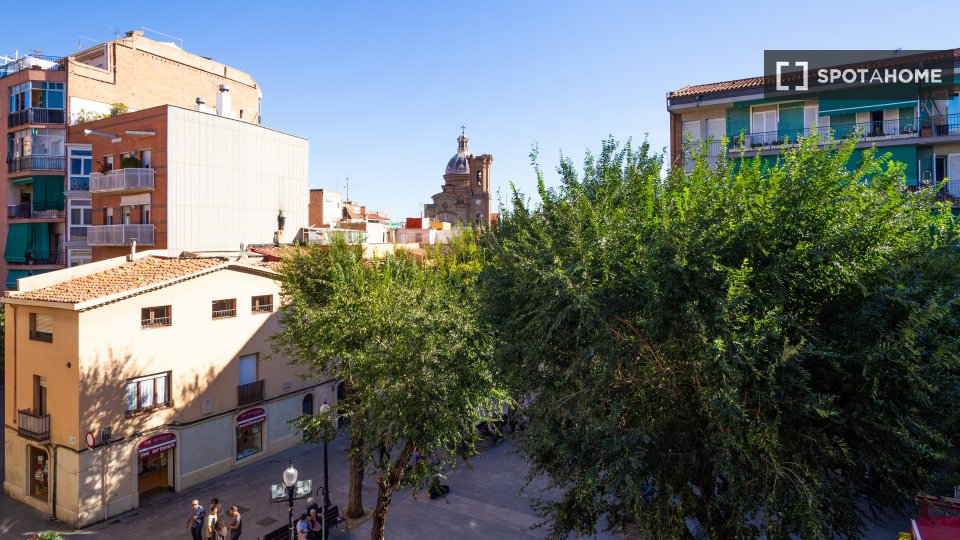 Double room Barcelona, 5 beds, 120m² — photo 1