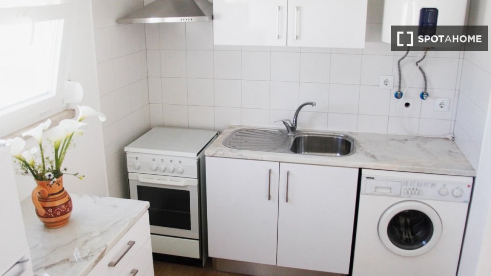 Apartment mono Lisbon, 35m² — photo 15