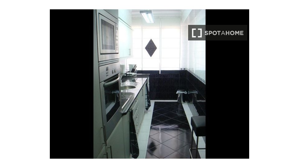 Apartment Lisbon, 2 beds — photo 7
