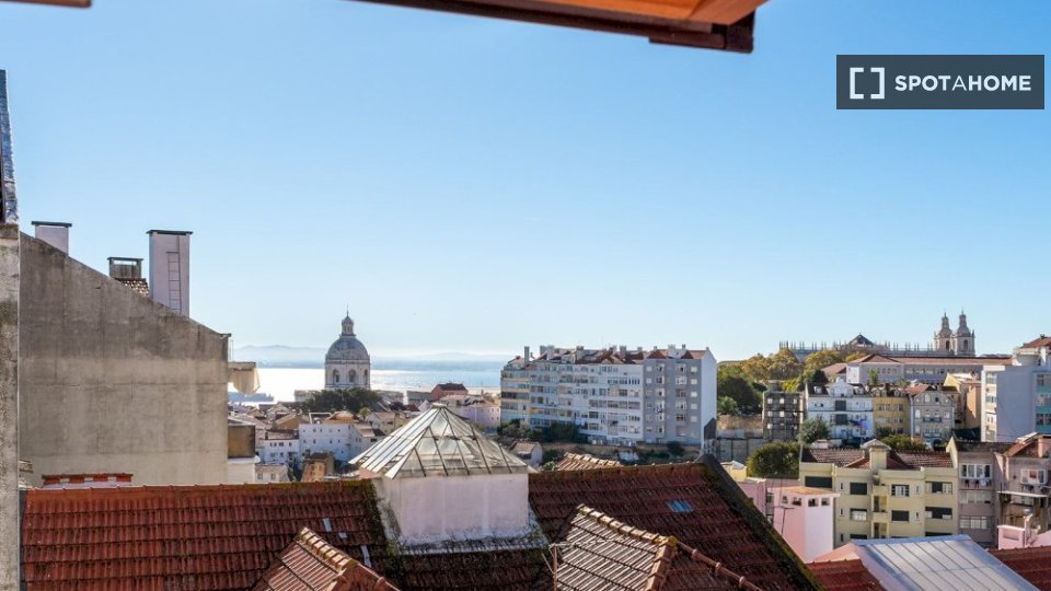 Double room Lisbon, 8 beds — photo 14