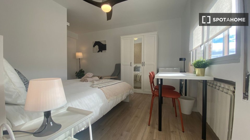 Camera doppia Madrid, 4 camere — foto 6
