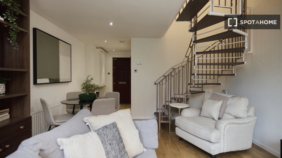 Apartment London, 2 beds, 58m² — photo 13
