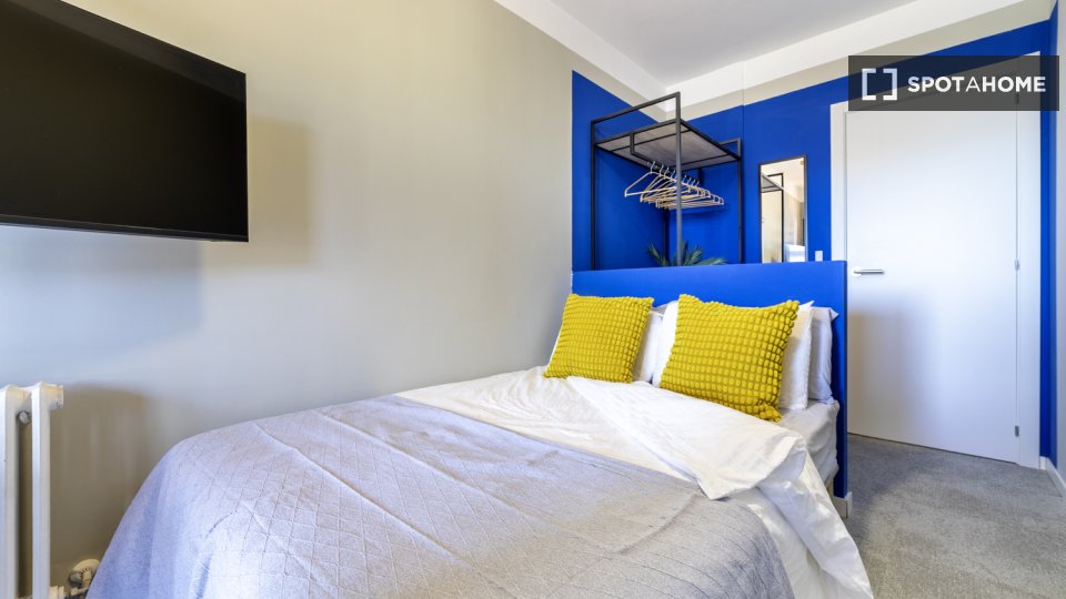 Double room Madrid, 7 beds, 157m² — photo 2