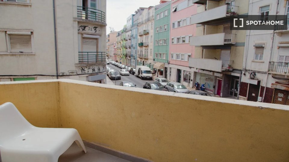 Double room Lisbon, 4 beds — photo 11