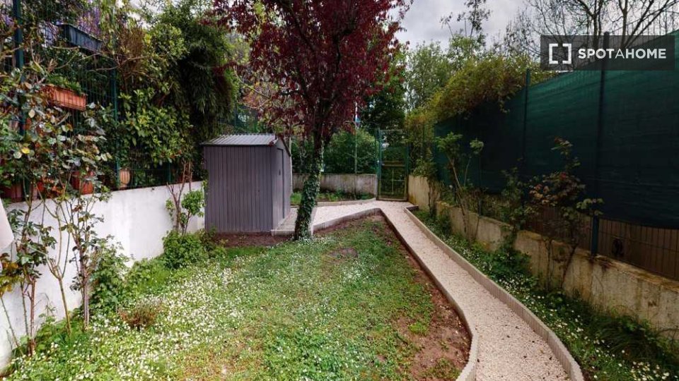 Double room Paris, 11 beds, 190m² — photo 10
