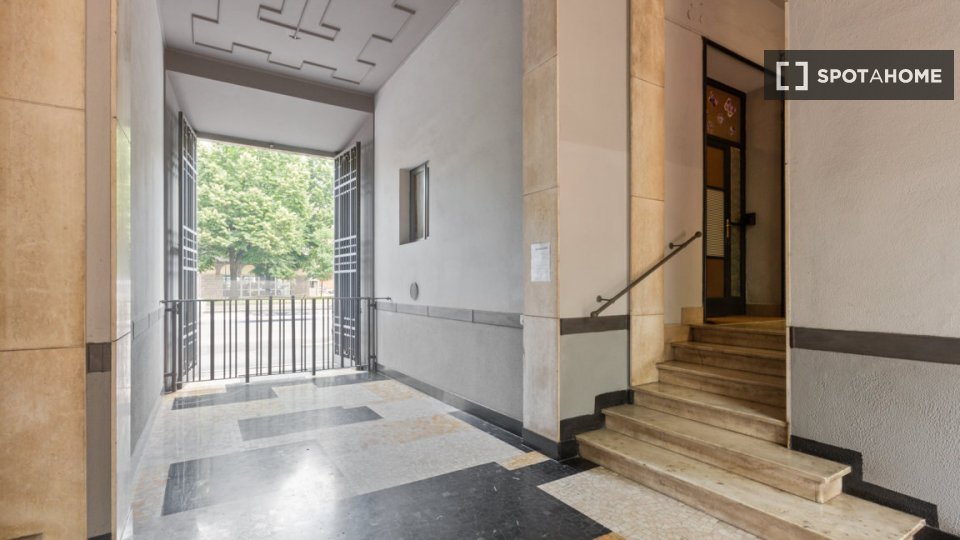 Double room Milan, 2 beds, 84m² — photo 11
