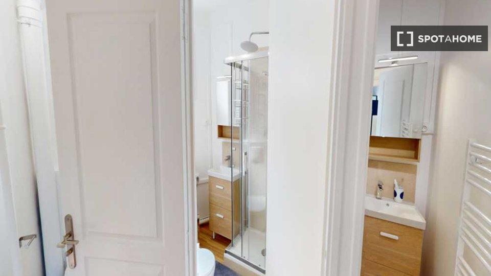 Double room Paris, 5 beds, 100m² — photo 13