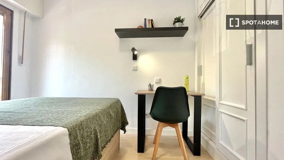 Double room Madrid, 6 beds — photo 21