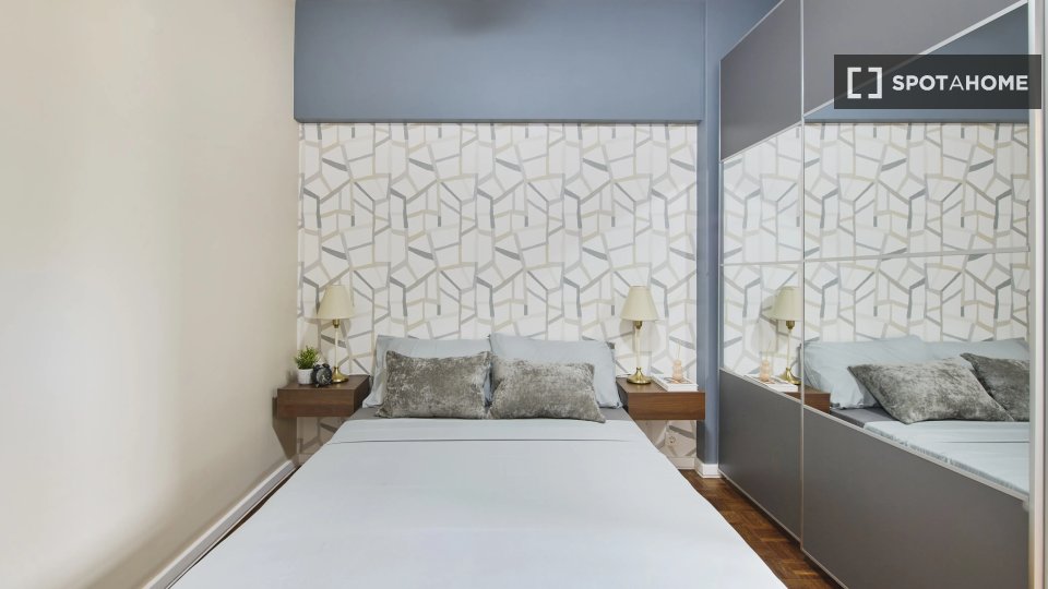 Double room Lisbon, 9 beds — photo 11