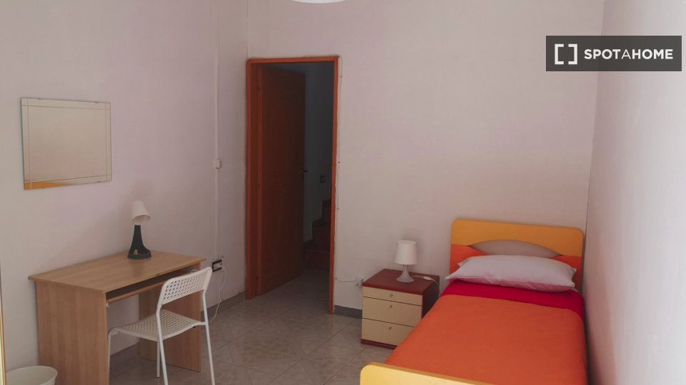 Double room Naples, 4 beds — photo 17
