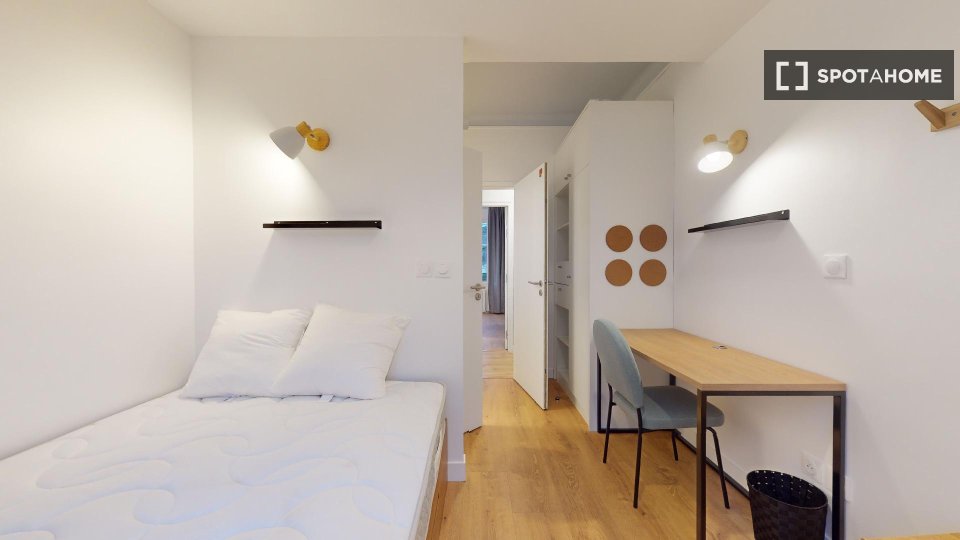Double room Paris, 9 beds — photo 1