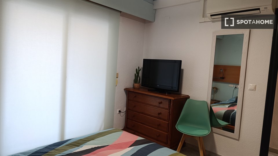 Apartment Alicante, 3 beds, 77m² — photo 10