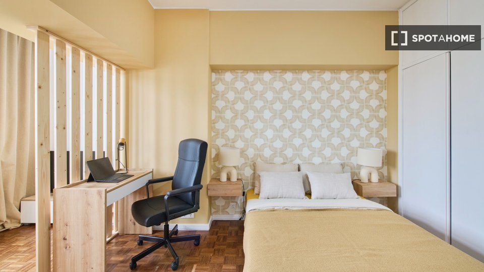 Double room Lisbon, 9 beds — photo 14
