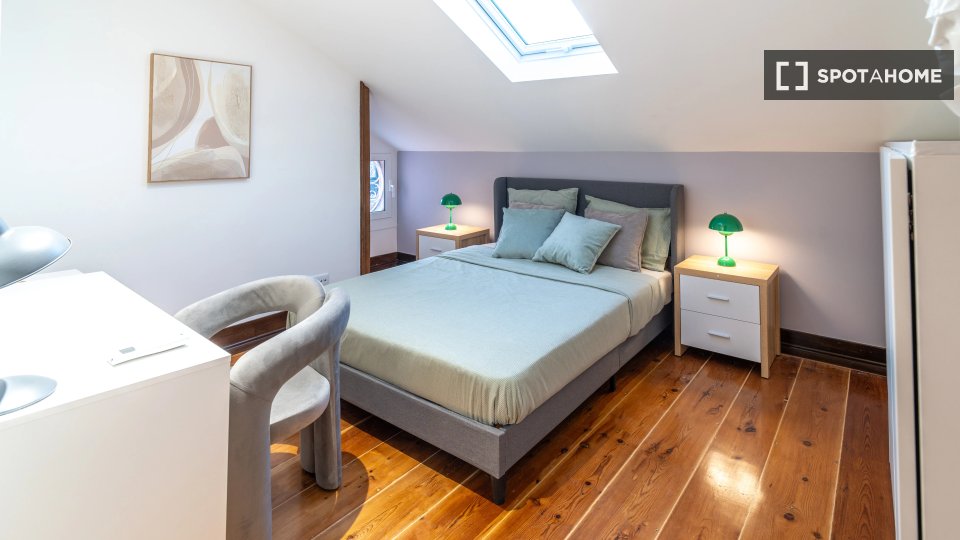 Double room Lisbon, 9 beds — photo 10