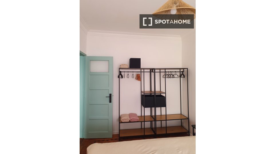 Apartment Lisbon, 2 beds, 70m² — photo 8