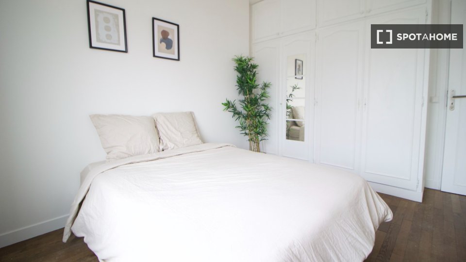 Double room Paris, 5 beds — photo 1