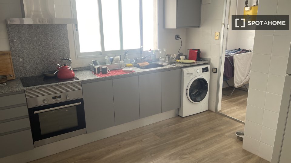 Double room Valencia, 4 beds — photo 8