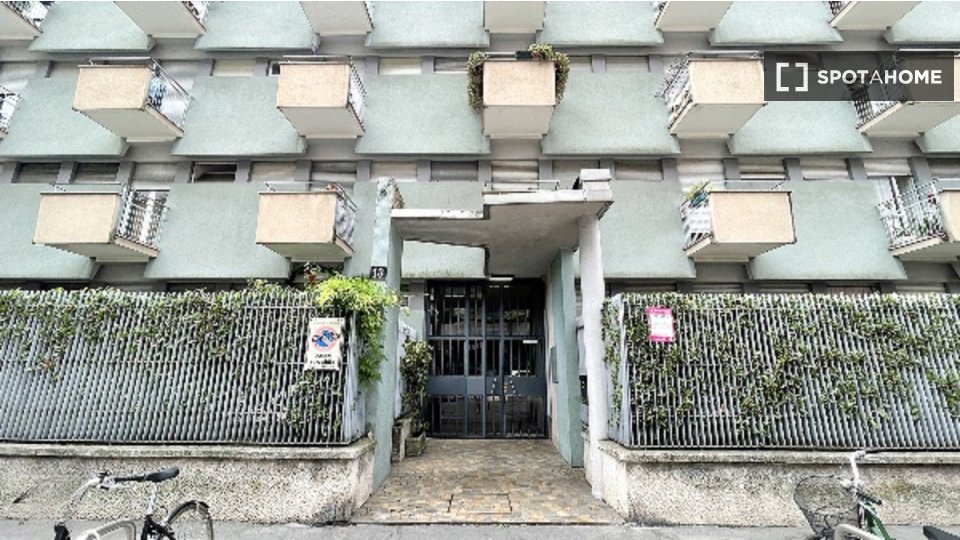 Apartment Milan, 1 bed, 61m² — photo 12