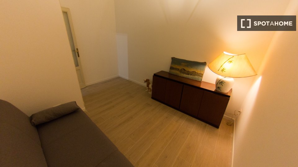 Double room Milan, 1 bed, 140m² — photo 1