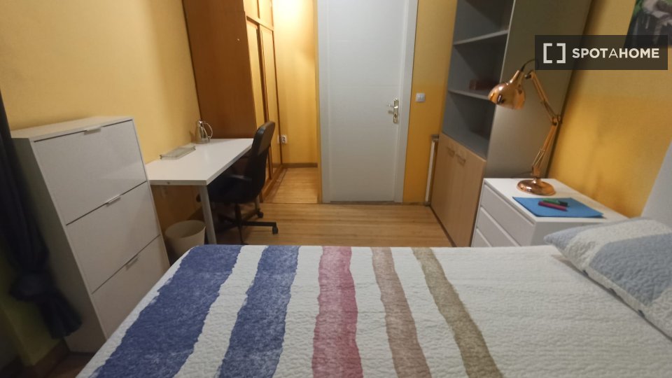 Double room Madrid, 6 beds, 300m² — photo 7
