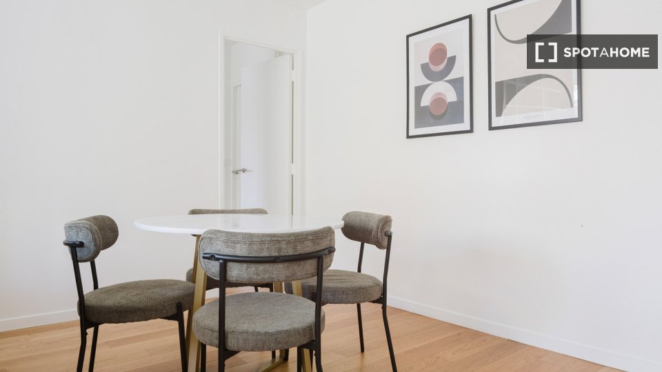 Apartment Paris, 2 beds, 59m² — photo 14