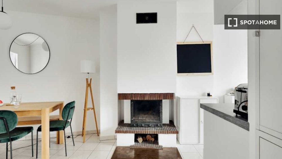 Double room Paris, 5 beds, 120m² — photo 3