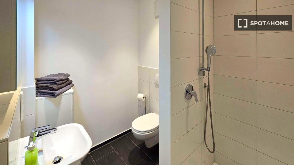Apartment Frankfurt, 1 bed, 24m² — photo 4