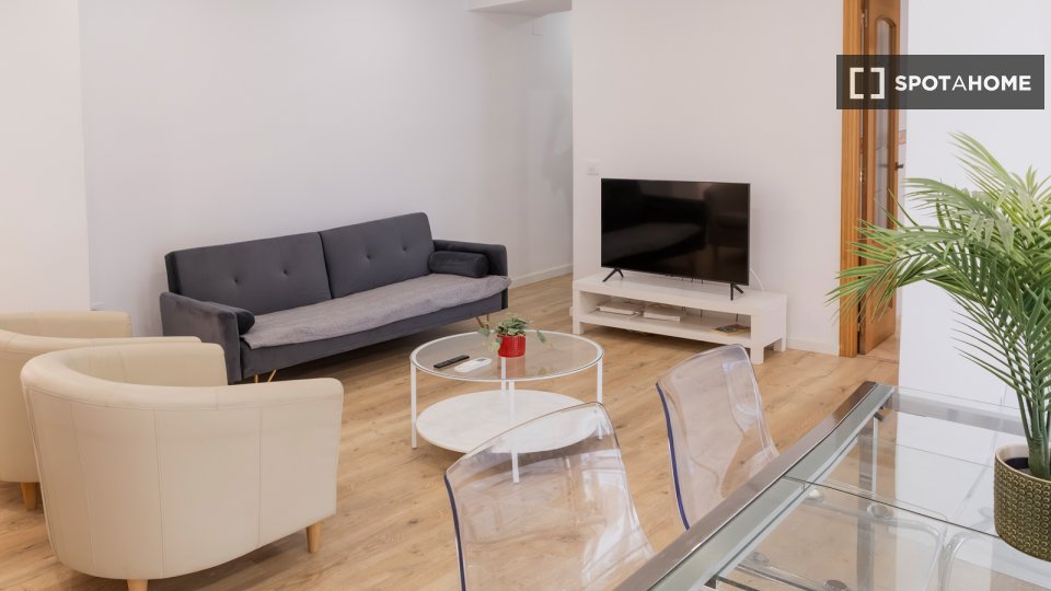 Apartment Valencia, 3 beds, 75m² — photo 27
