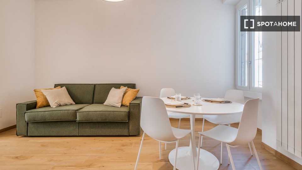 Apartment Milan, 1 bed, 69m² — photo 3