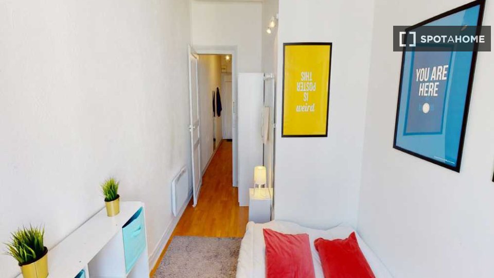 Double room Lille, 3 beds, 60m² — photo 14