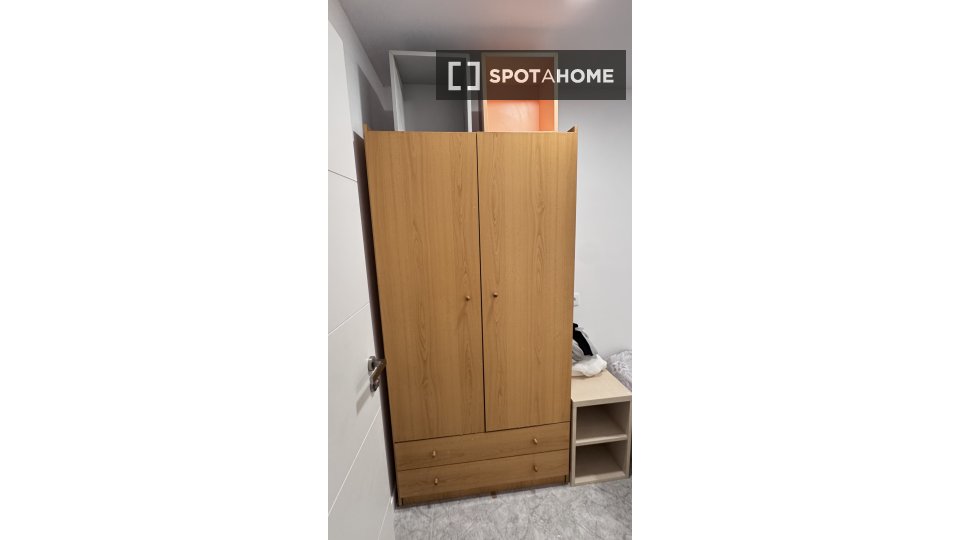Double room Barcelona, 4 beds, 102m² — photo 14