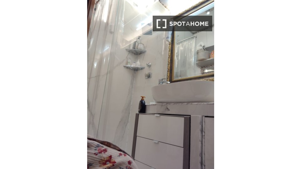 Apartment Rome, 1 bed — photo 17