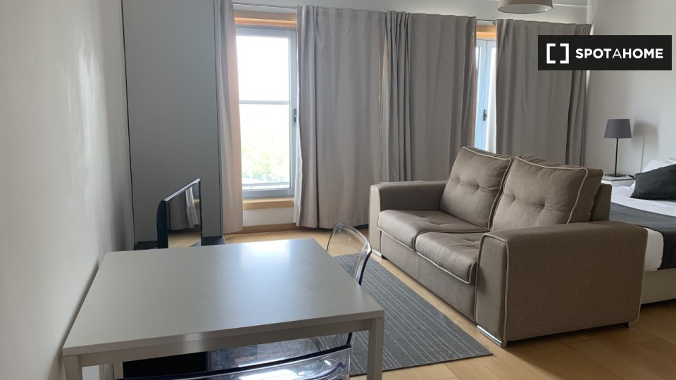 Apartment mono Lisbon, 45m² — photo 5