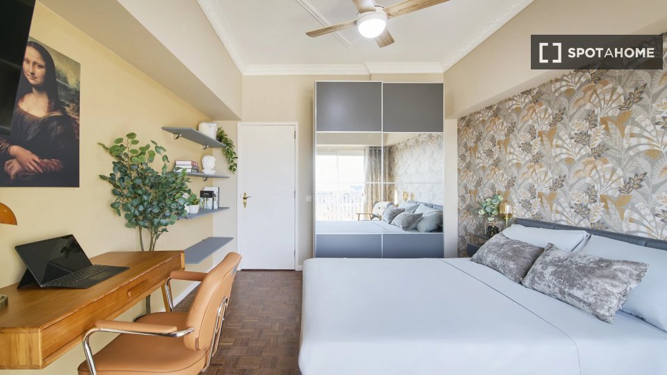 Double room Lisbon, 9 beds — photo 13