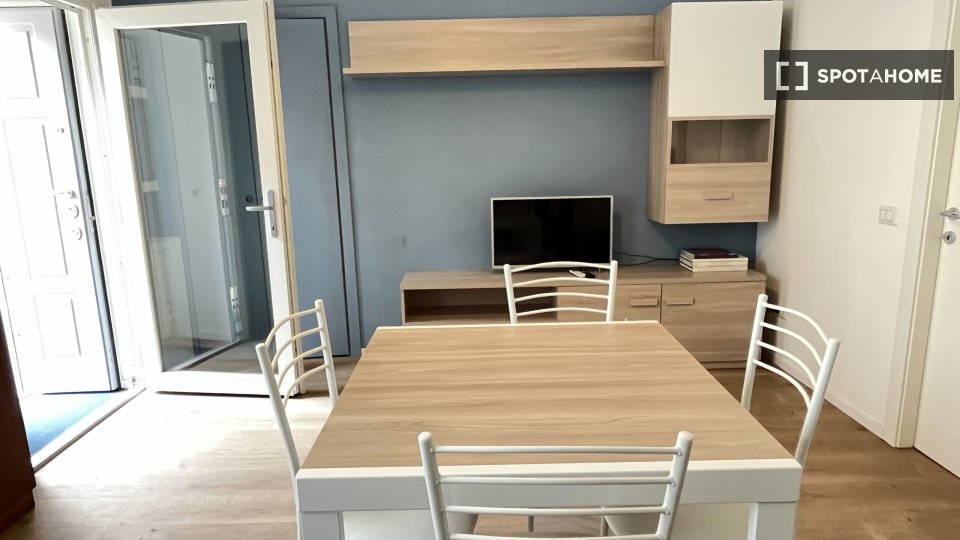 Apartment Milan, 1 bed — photo 5