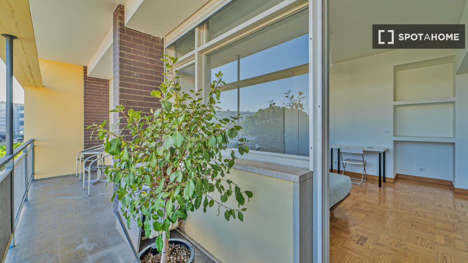 Double room Lisbon, 6 beds — photo 18
