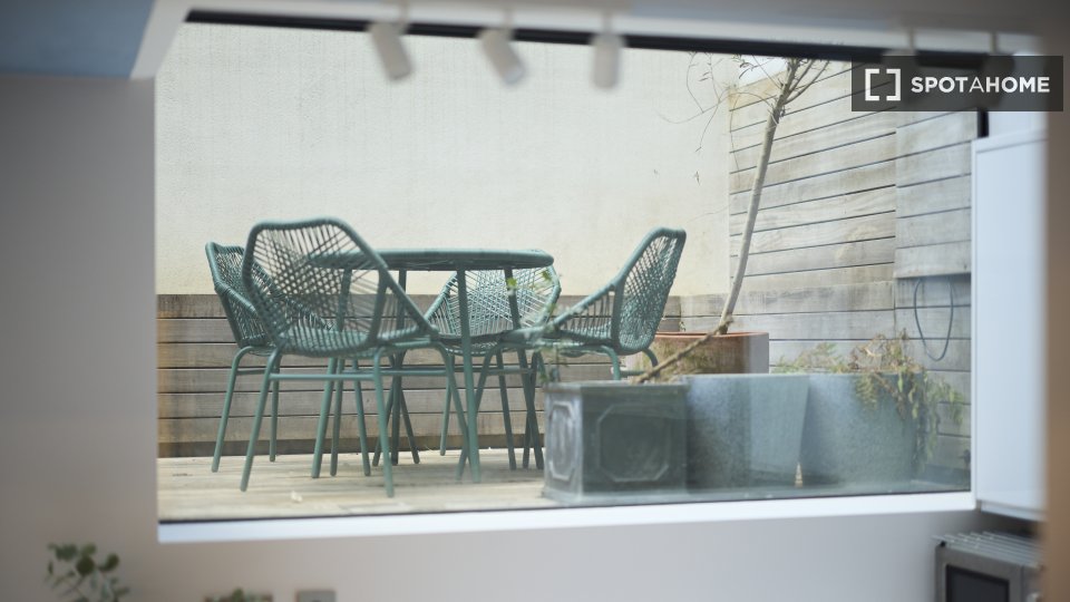 Apartment London, 1 bed, 83m² — photo 9