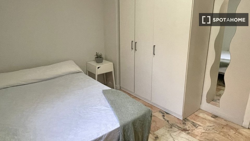 Habitación en alquiler en El Porvenir, Sevilla