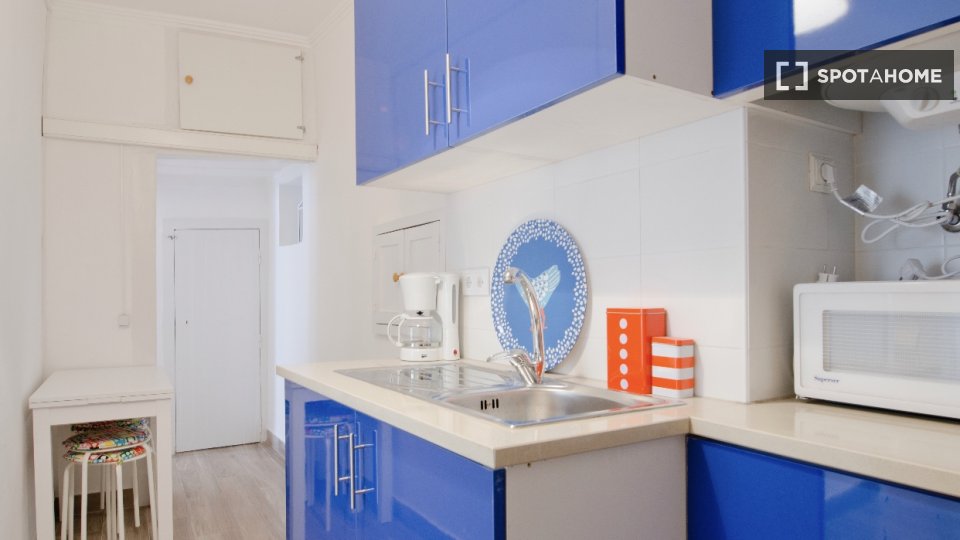Apartment mono Lisbon, 55m² — photo 1