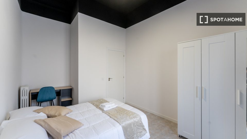 Double room Madrid, 11 beds — photo 1